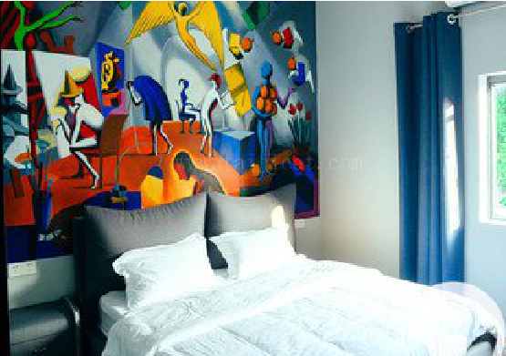 剑阁对于酒店的墙体彩绘而言更注重哪些方面？